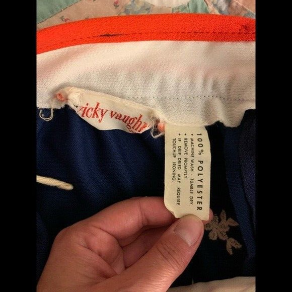 Vicky Vaughn ALine Skirt Vintage 1960s Flowers Patriotic Modest See Measurements - Picture 5 of 6